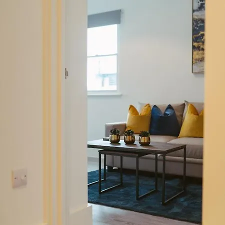 9 1 Bedroom, Sleeps X 4 * York