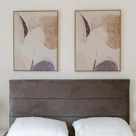 度假居 9 1 Bedroom, Sleeps X 4 *