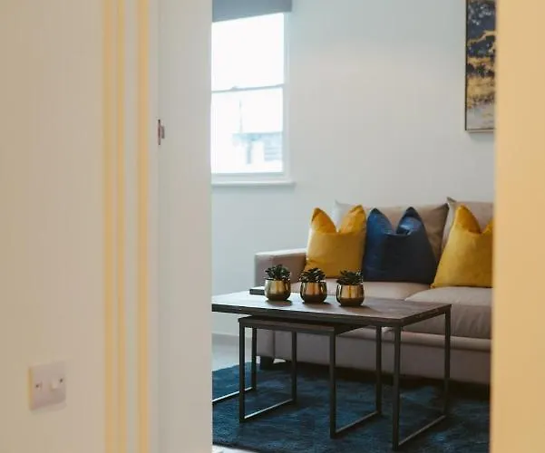 9 1 Bedroom, Sleeps X 4 * Йорк